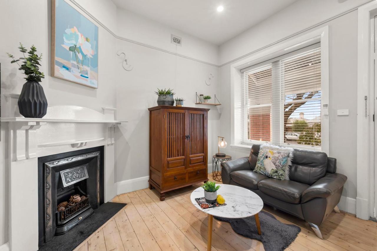 Boutique Heritage Studios On Ryrie Geelong Cbd Opposite Hospital Exterior photo